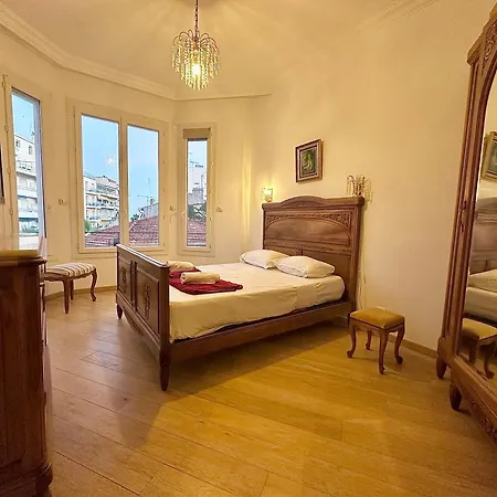 3 Pieces 100m2 Balcon Centre Juan 2 Pas Des Plages 아파트 *