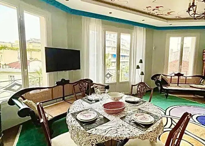 3 Pieces 100m2 Balcon Centre Juan 2 Pas Des Plages * Antibes