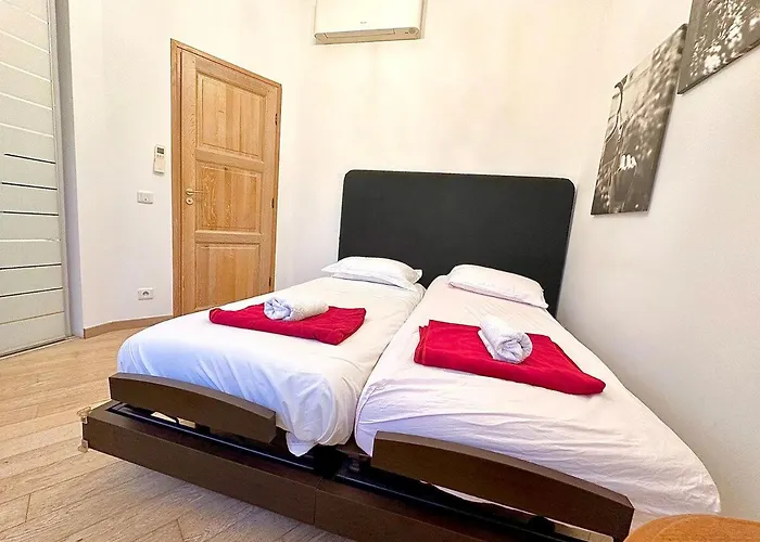 3 Pieces 100m2 Balcon Centre Juan 2 Pas Des Plages Antibes