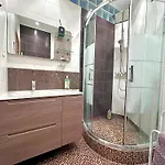 3 Pieces 100m2 Balcon Centre Juan 2 Pas Des Plages Daire
