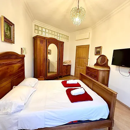 3 Pieces 100m2 Balcon Centre Juan 2 Pas Des Plages Апартаменты Антиб