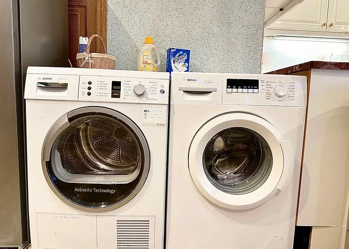 3 Pieces 100m2 Balcon Centre Juan 2 Pas Des Plages דירה אנטיב