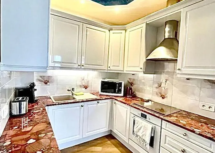 3 Pieces 100m2 Balcon Centre Juan 2 Pas Des Plages אנטיב